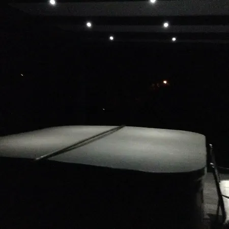 De Steenberg Tweepersoonskamer Met Grote Badkamer, Kitchenette En Tuinzicht Op De Eerste Verdieping * Geel