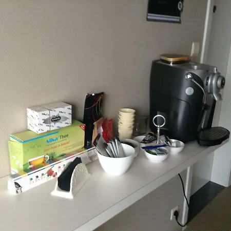 De Steenberg Tweepersoonskamer Met Grote Badkamer, Kitchenette En Tuinzicht Op De Eerste Verdieping ゲストハウス ゲール